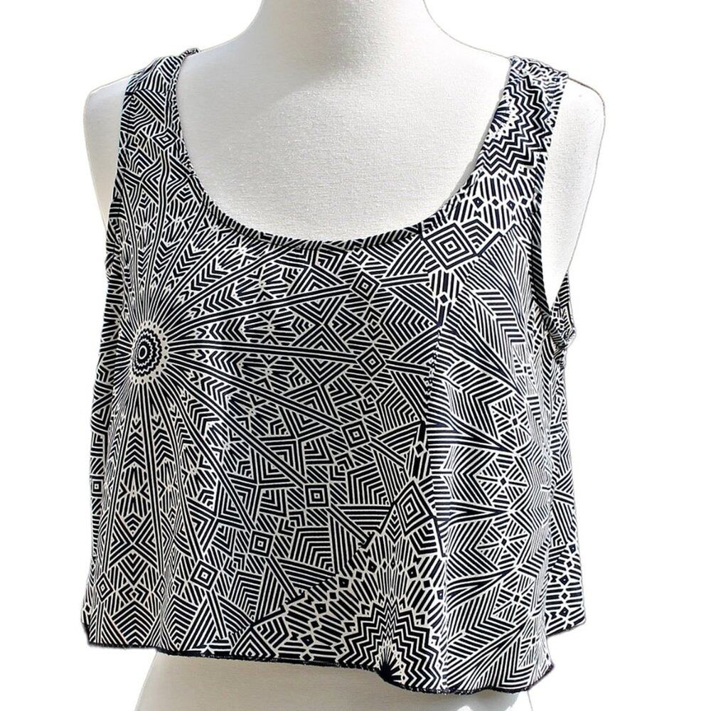 Fire Los Angeles Women's Crop Tank Indie Sleaze Vamp Whimsigoth Size Medium